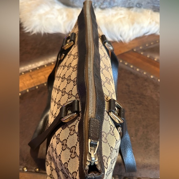 GUCCI Classic Monogram Brown Canvas w. Leather Trims & Straps Shoulder Bag - Picture 9 of 17